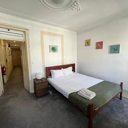 Sao Lazaro Bhuiyan Family Host Guest house