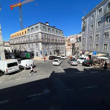 Sao Lazaro Bhuiyan Family Host * Lissabon