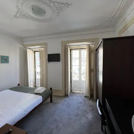 Sao Lazaro Bhuiyan Family Host *